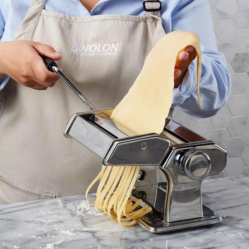 Máquina de Macarrão e Massas em Inox com Manivela Manual: Transforme Sua Cozinha em uma Trattoria Italiana